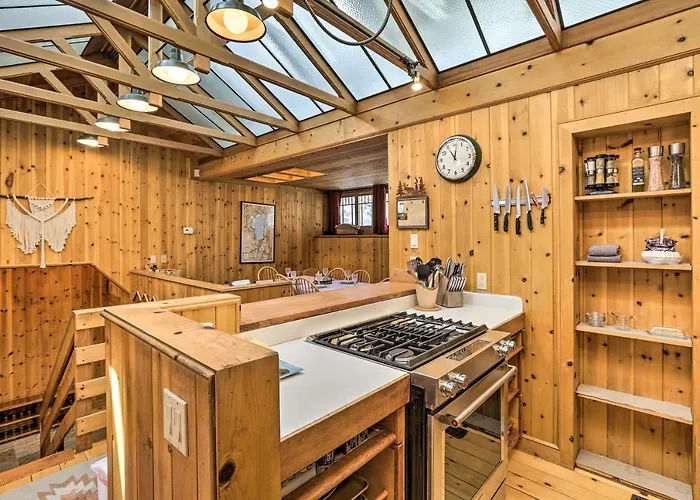 Tahoe Area Townhome Less Than 1 Mi To Heavenly Lifts!